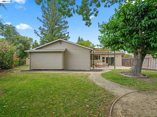 137 Wilton Pl, San Ramon, CA 94583