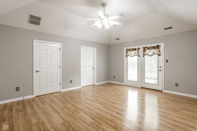 1746 Stonewall Circle, Greenfield, IN 46140