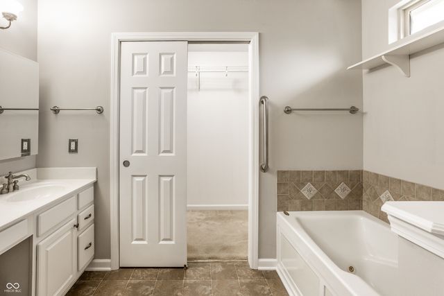 1746 Stonewall Circle, Greenfield, IN 46140