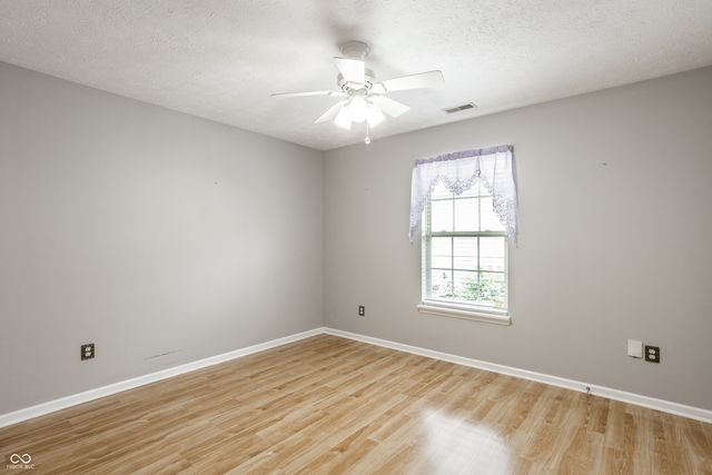 1746 Stonewall Circle, Greenfield, IN 46140