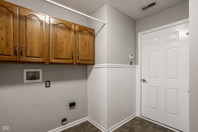 1746 Stonewall Circle, Greenfield, IN 46140