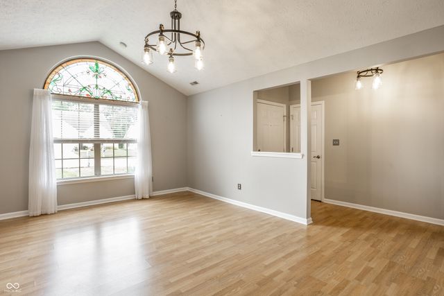 1746 Stonewall Circle, Greenfield, IN 46140