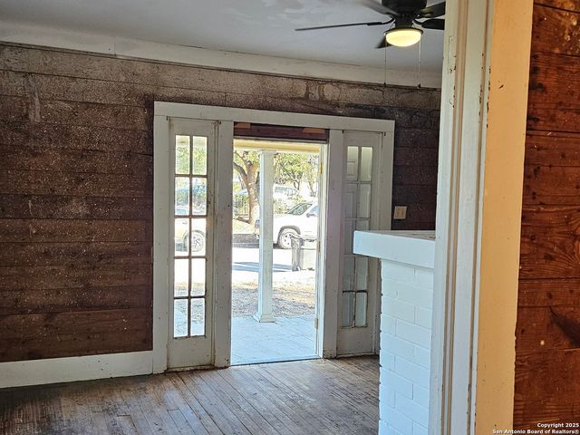 1717 Rogers, San Antonio, TX 78208