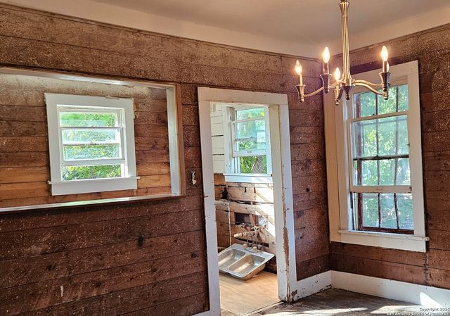 1717 Rogers, San Antonio, TX 78208