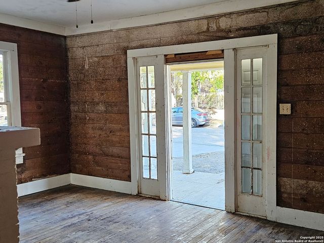 1717 Rogers, San Antonio, TX 78208