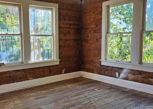 1717 Rogers, San Antonio, TX 78208