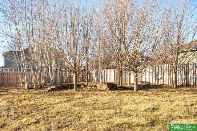 14915 Ellison Avenue, Omaha, NE 68116