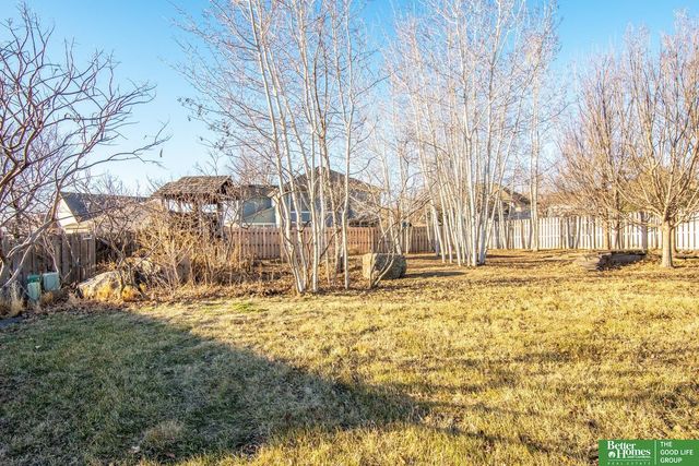 14915 Ellison Avenue, Omaha, NE 68116