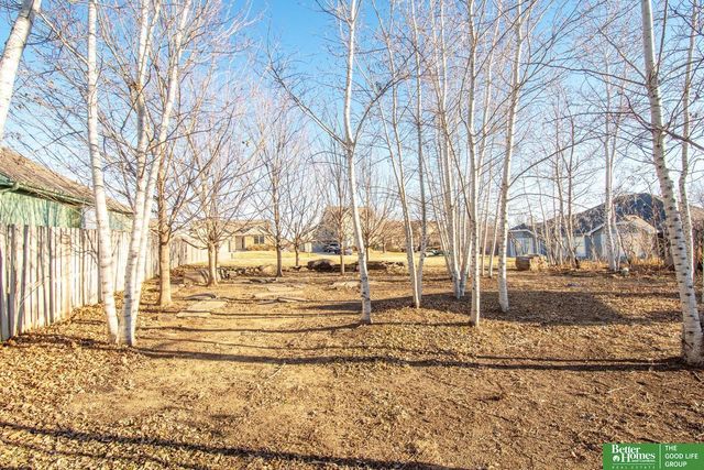 14915 Ellison Avenue, Omaha, NE 68116