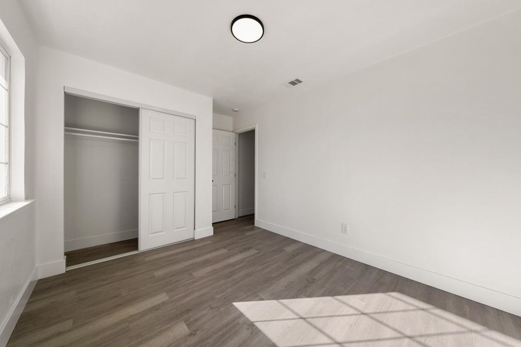 Image 13 of property listing at 9821 9821 Culp WAY, Sacramento, CA 95827