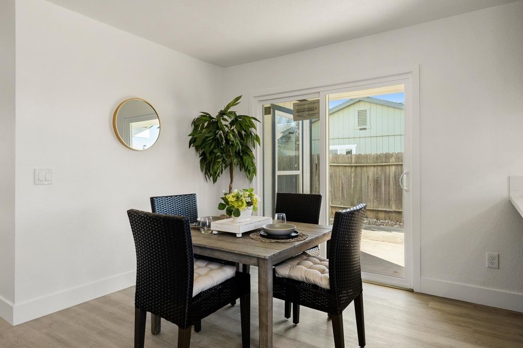 Image 3 of property listing at 9821 9821 Culp WAY, Sacramento, CA 95827