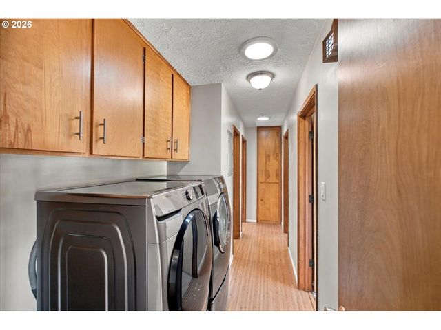 708 28TH Ave, Albany, OR 97322