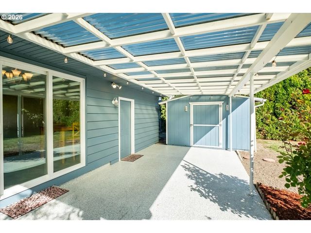 708 28TH Ave, Albany, OR 97322