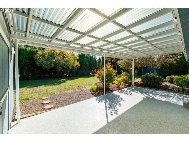708 28TH Ave, Albany, OR 97322
