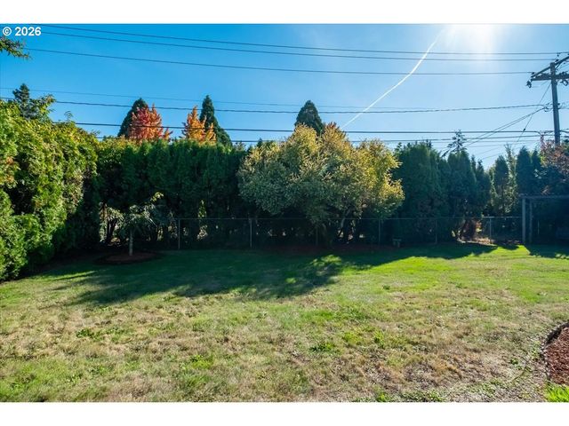 708 28TH Ave, Albany, OR 97322