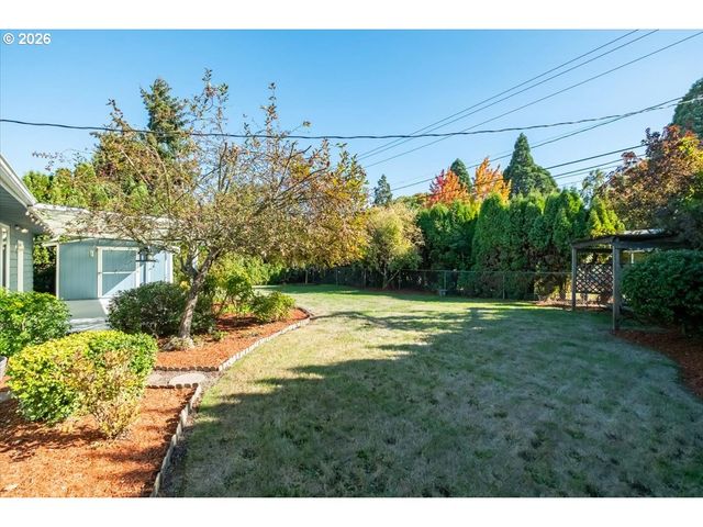 708 28TH Ave, Albany, OR 97322