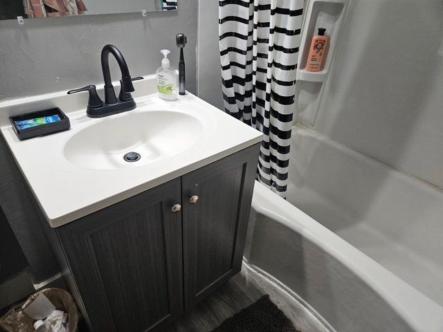 505 W Irving Avenue, Oshkosh, WI 54901