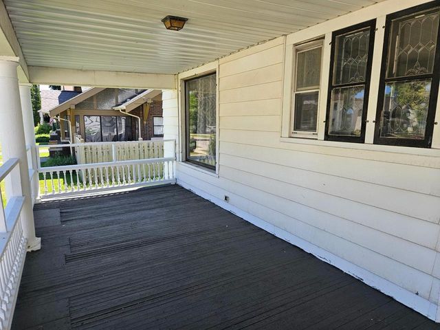 505 W Irving Avenue, Oshkosh, WI 54901