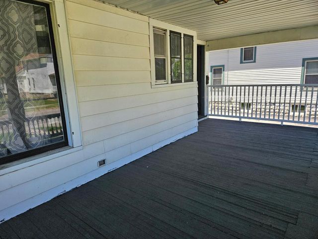 505 W Irving Avenue, Oshkosh, WI 54901