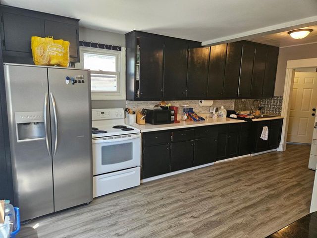 505 W Irving Avenue, Oshkosh, WI 54901