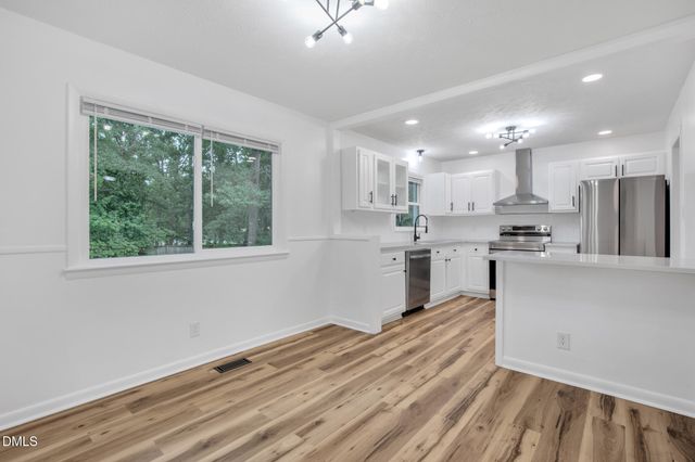 1515 Grandview Drive, Fayetteville, NC 28314