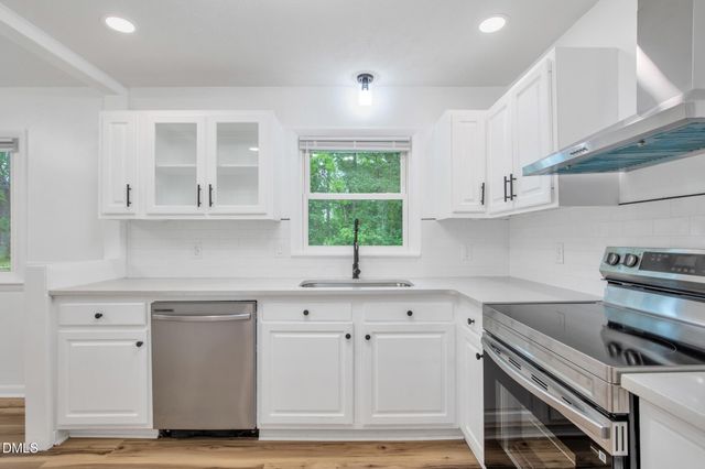 1515 Grandview Drive, Fayetteville, NC 28314