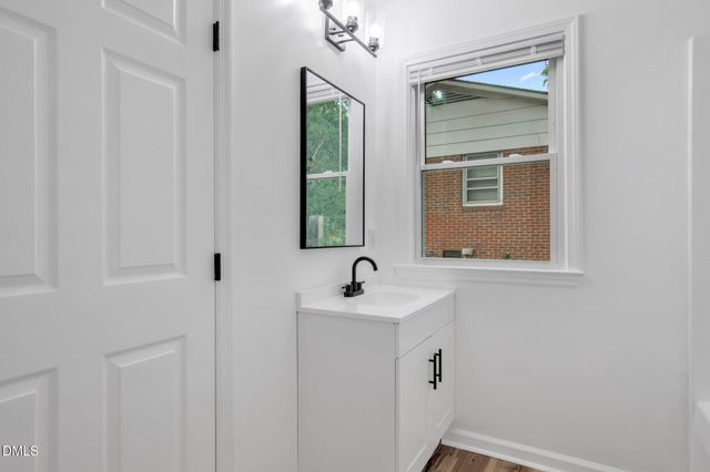 1515 Grandview Drive, Fayetteville, NC 28314