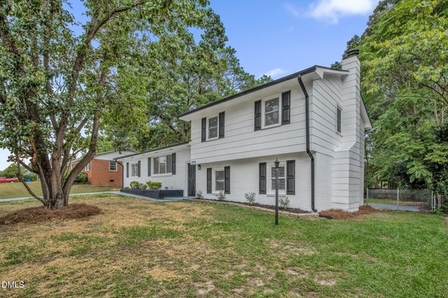 1515 Grandview Drive, Fayetteville, NC 28314