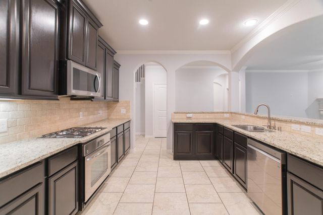 11 Sawbridge Circle, The Woodlands, TX 77389