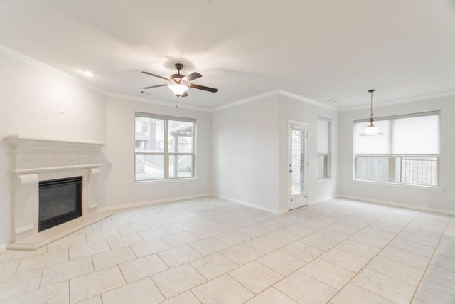 11 Sawbridge Circle, The Woodlands, TX 77389