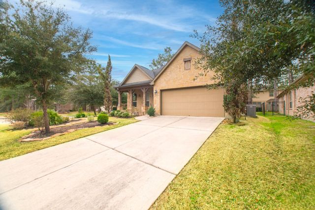 11 Sawbridge Circle, The Woodlands, TX 77389