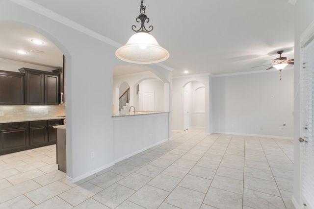 11 Sawbridge Circle, The Woodlands, TX 77389