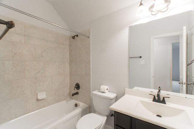 11 Sawbridge Circle, The Woodlands, TX 77389