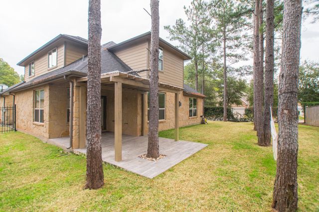 11 Sawbridge Circle, The Woodlands, TX 77389