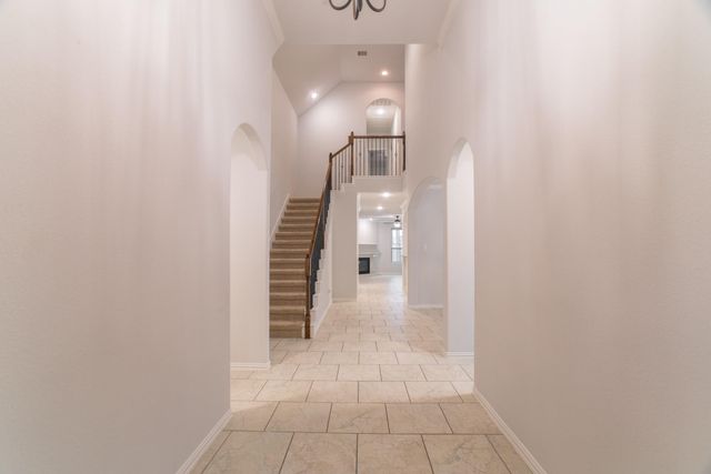 11 Sawbridge Circle, The Woodlands, TX 77389