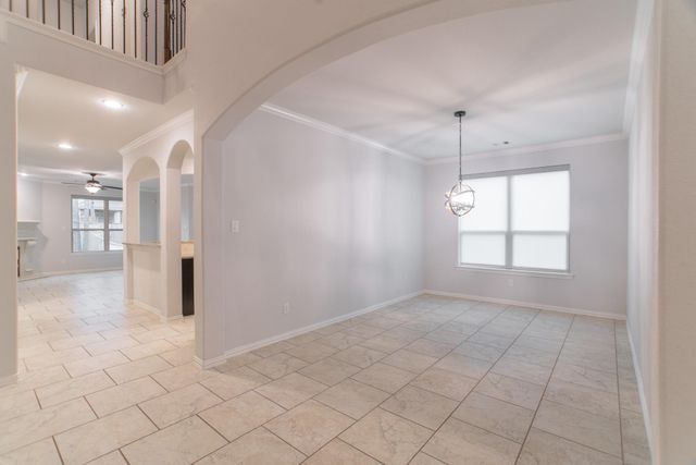 11 Sawbridge Circle, The Woodlands, TX 77389