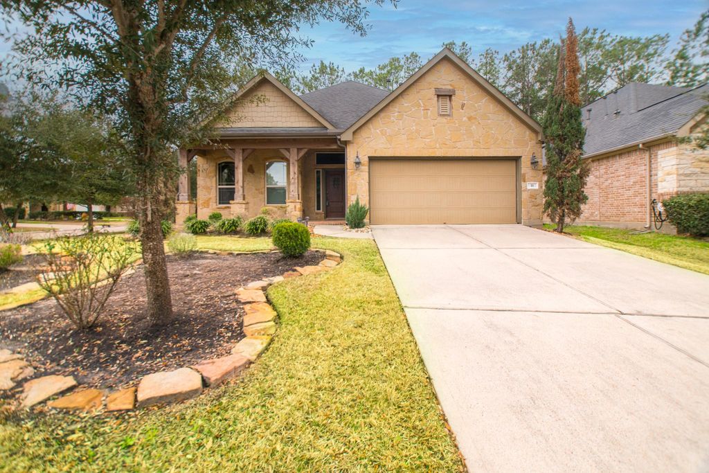 11 Sawbridge Circle, The Woodlands, TX 77389