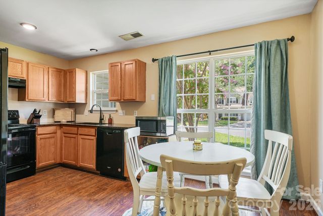 16007 Kirsten Nicole Road, Charlotte, NC 28278