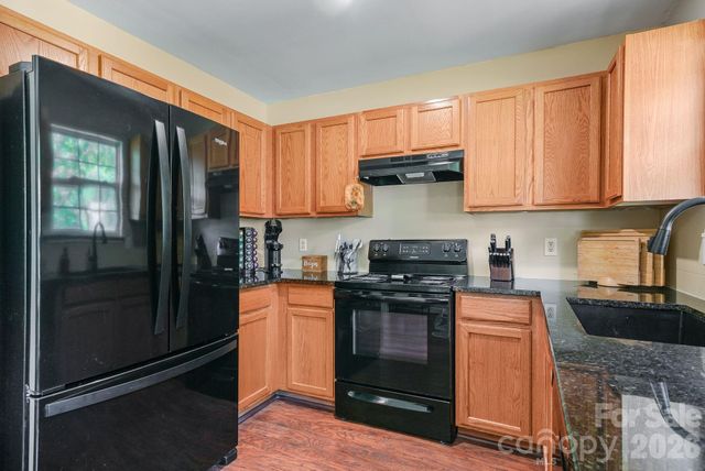 16007 Kirsten Nicole Road, Charlotte, NC 28278