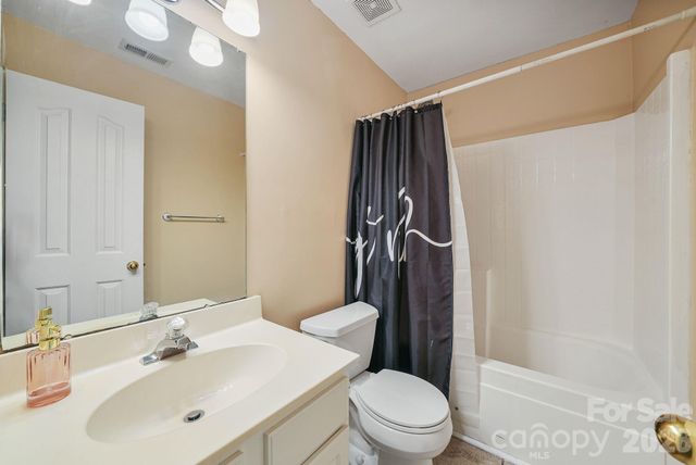 16007 Kirsten Nicole Road, Charlotte, NC 28278