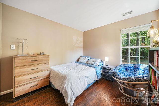 16007 Kirsten Nicole Road, Charlotte, NC 28278