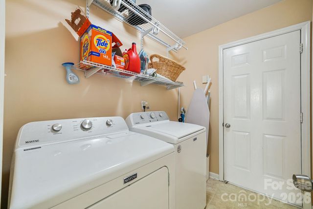 16007 Kirsten Nicole Road, Charlotte, NC 28278