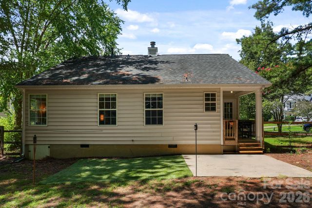 16007 Kirsten Nicole Road, Charlotte, NC 28278