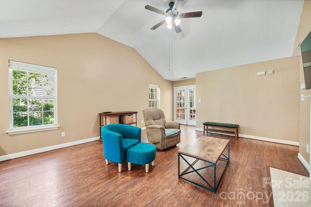 16007 Kirsten Nicole Road, Charlotte, NC 28278