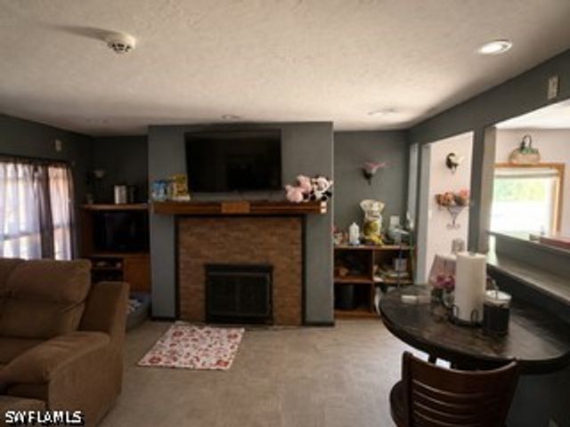 5625 7th AVE, Fort Myers, FL 33907
