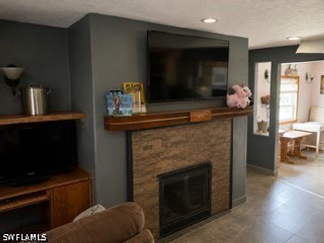5625 7th AVE, Fort Myers, FL 33907