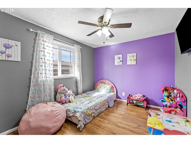 402 CLOVER St, Aumsville, OR 97325