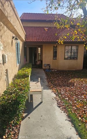 19045 Elm, Apple Valley, CA 92308