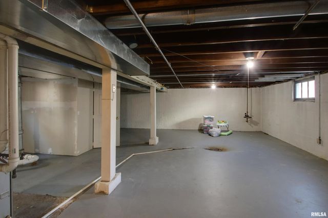 623 S 21ST Street, Quincy, IL 62301