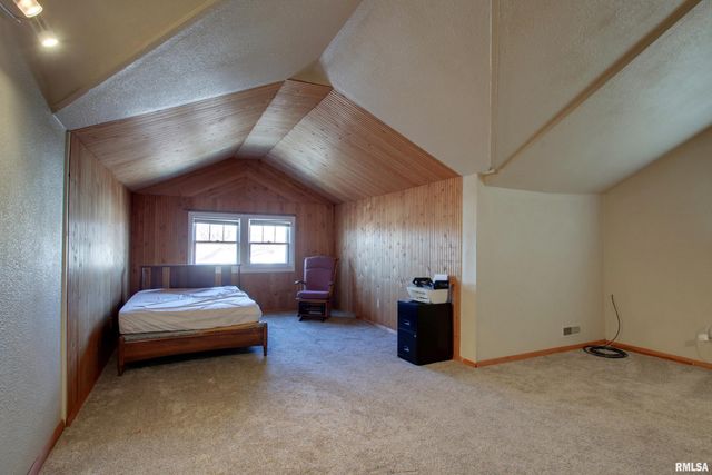 623 S 21ST Street, Quincy, IL 62301